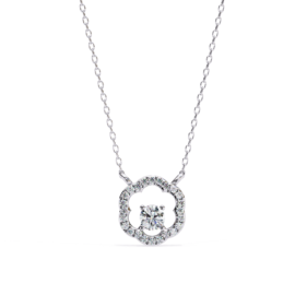 18KT Female Halo 4.67 Pendent
