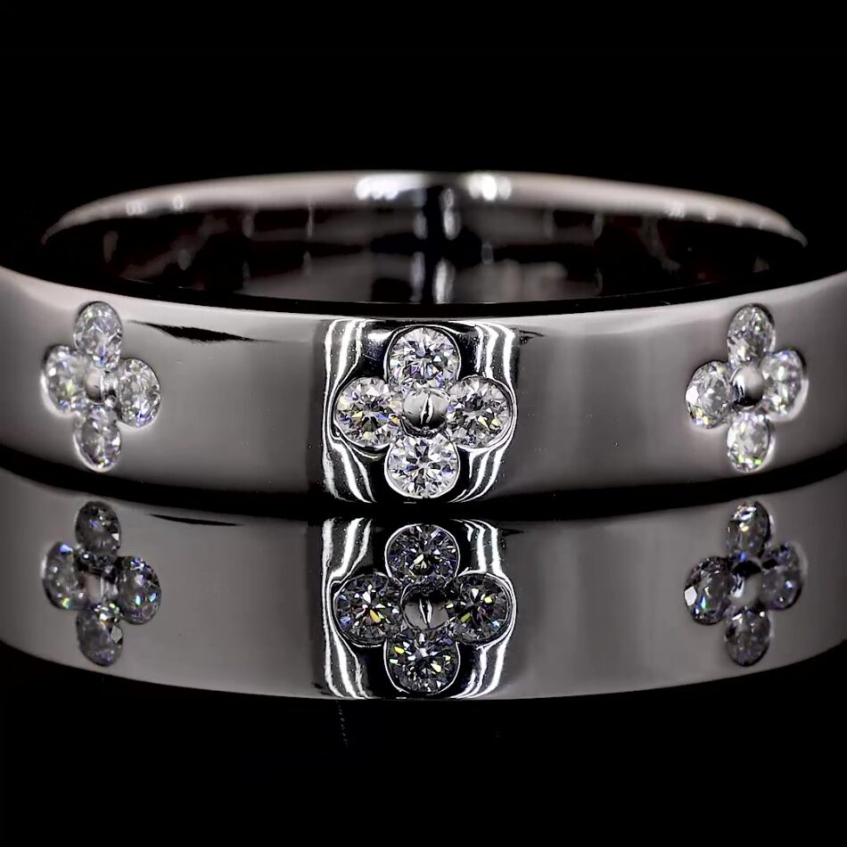 Floral Lab-Grown Diamond Band in 18K Gold