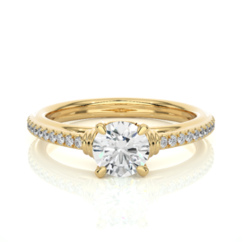 18KT Female Solitaire 4.6 Ring