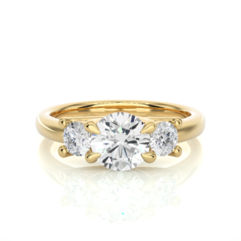 18KT Female Three Stone 5.26 Ring