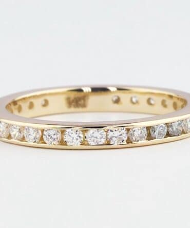 FEMALE BANDS RING