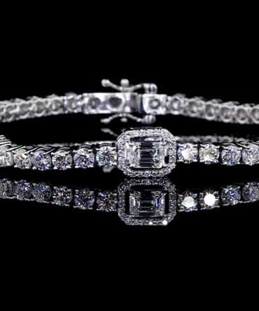 FEMALE TENNIS BRACELET