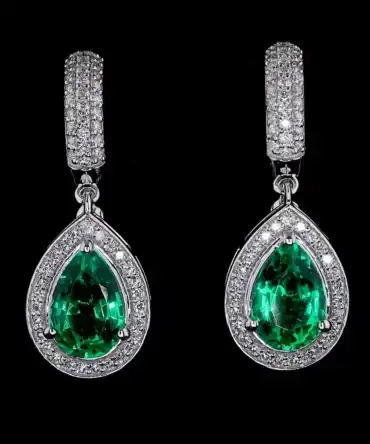 FEMALE HIDDEN HALO EARRING